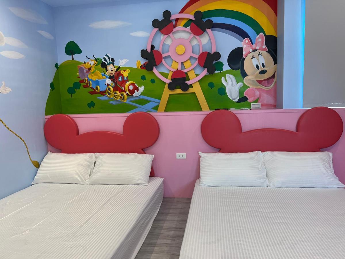 Fun Holiday Family Hostel Tainan Esterno foto