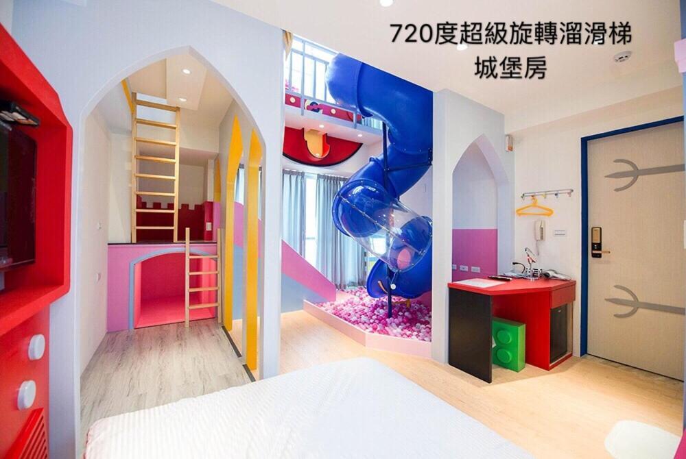 Fun Holiday Family Hostel Tainan Esterno foto