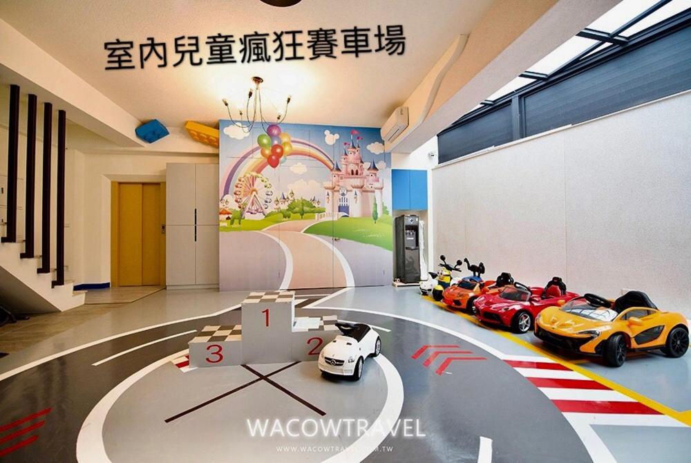 Fun Holiday Family Hostel Tainan Esterno foto